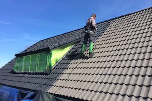 ontmossen dak Ardooie ontmossen dak Ardooie